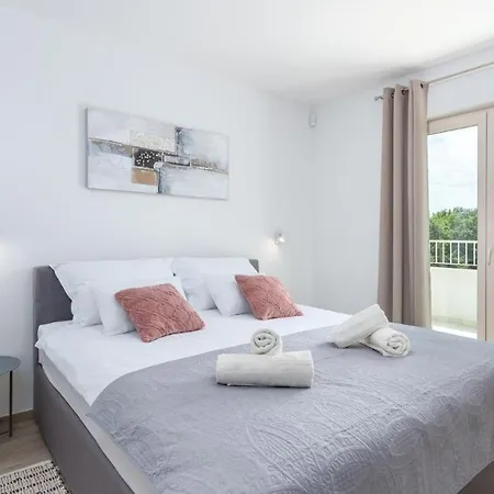 Villa Oliveti By Villas Holiday-3